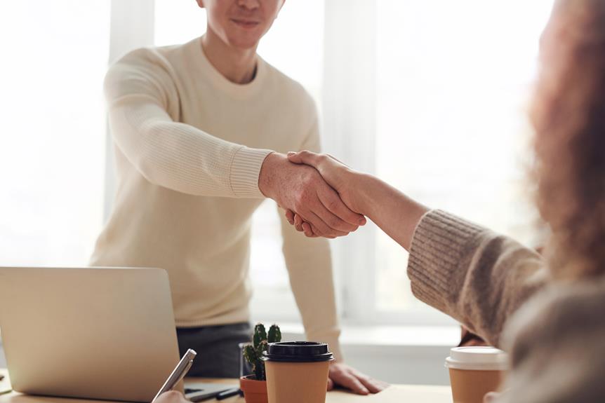 advantages and disadvantages of being interviewed first