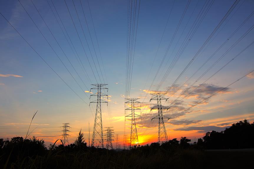 evaluating electrical engineering advantages and disadvantages